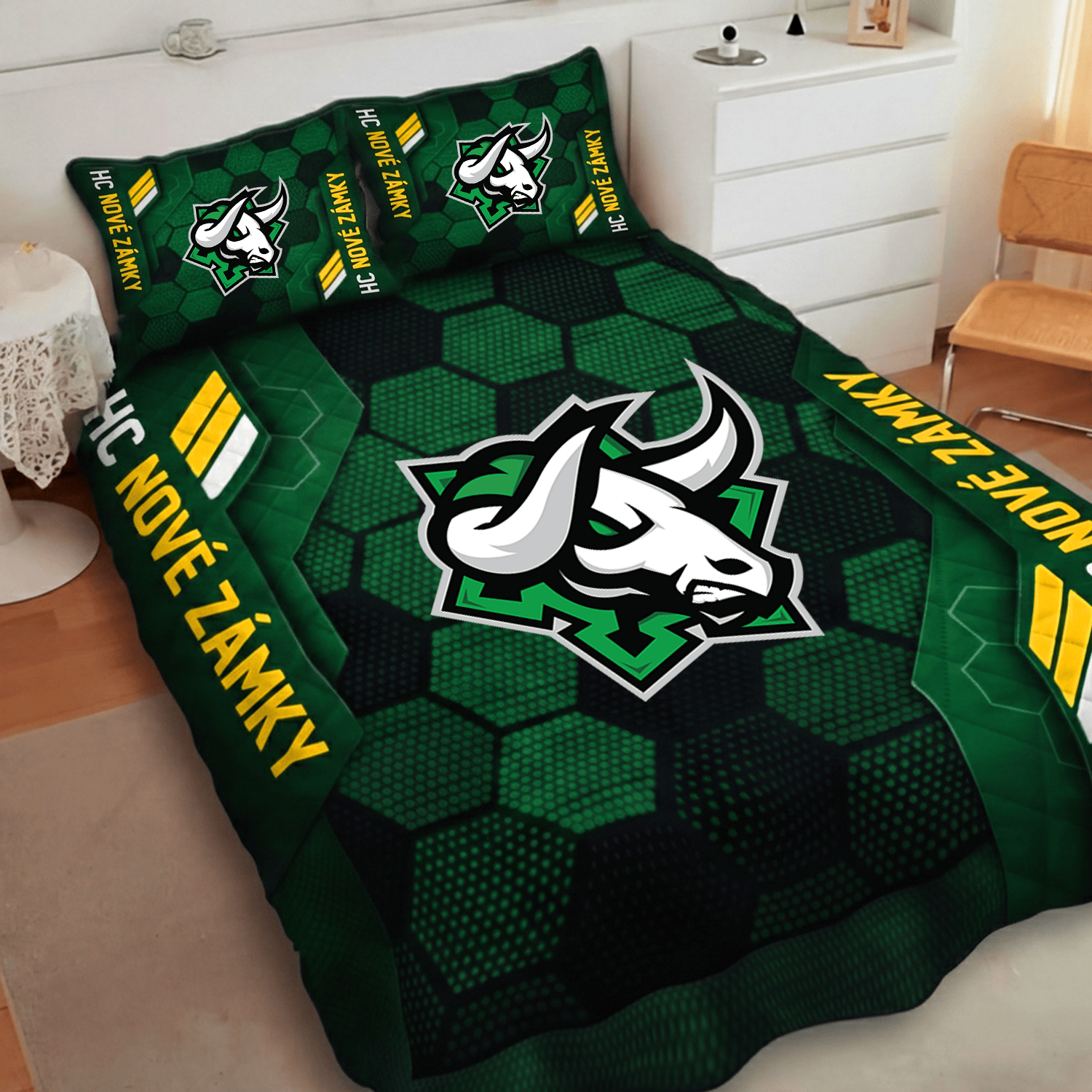 HC Nové Zámky Inspired Quilt Set